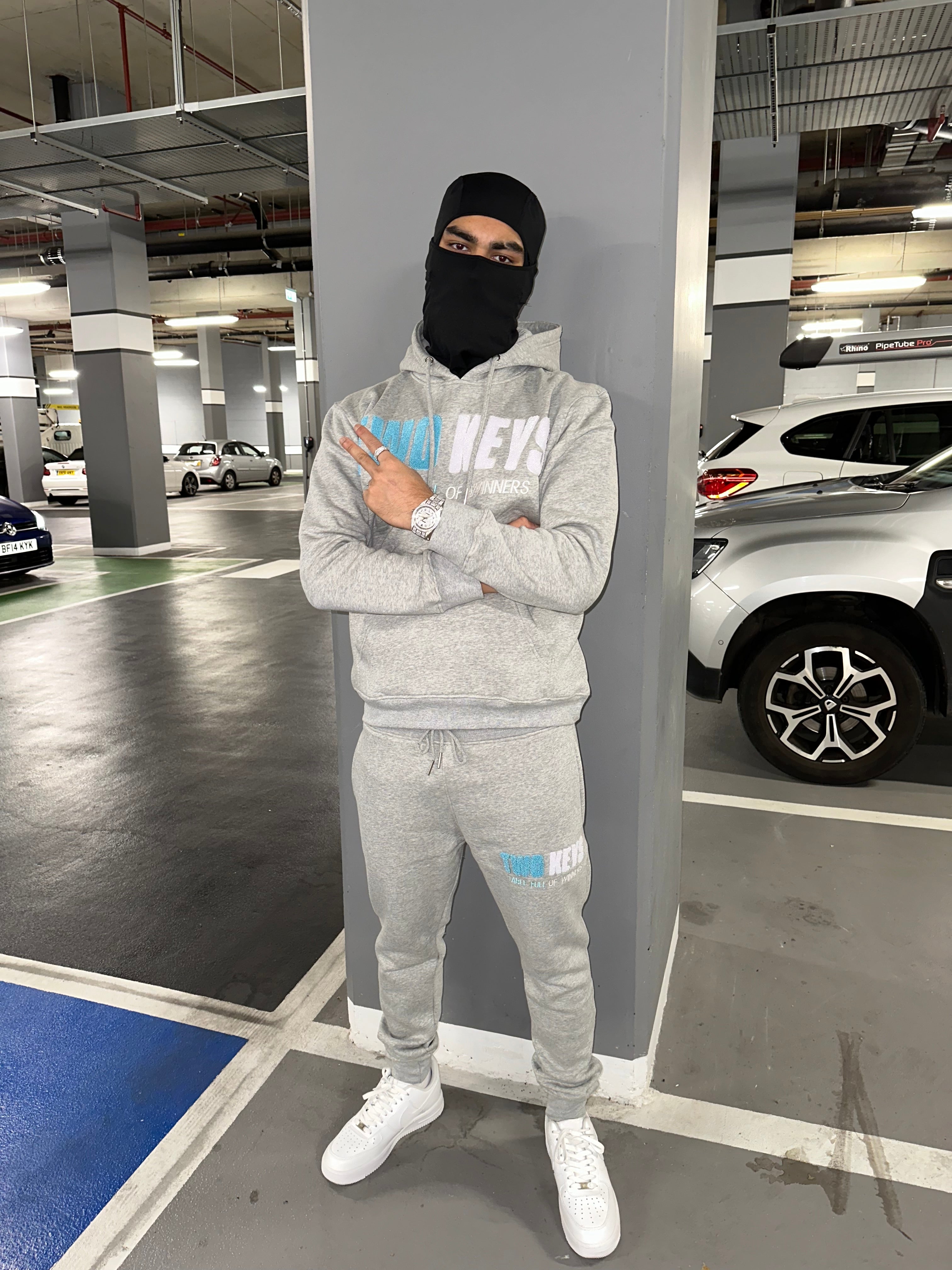 Louis Vuitton Tracksuit, 2 colors, $28! ⋆ ALIFINDS.NET