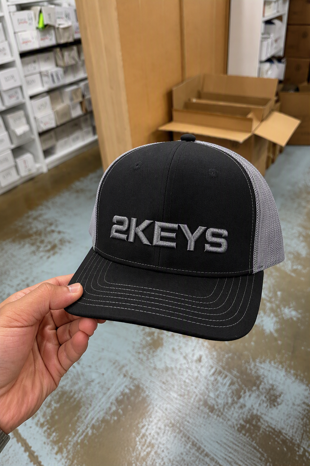 2KEYS —  Batman Black Baseball Cap
