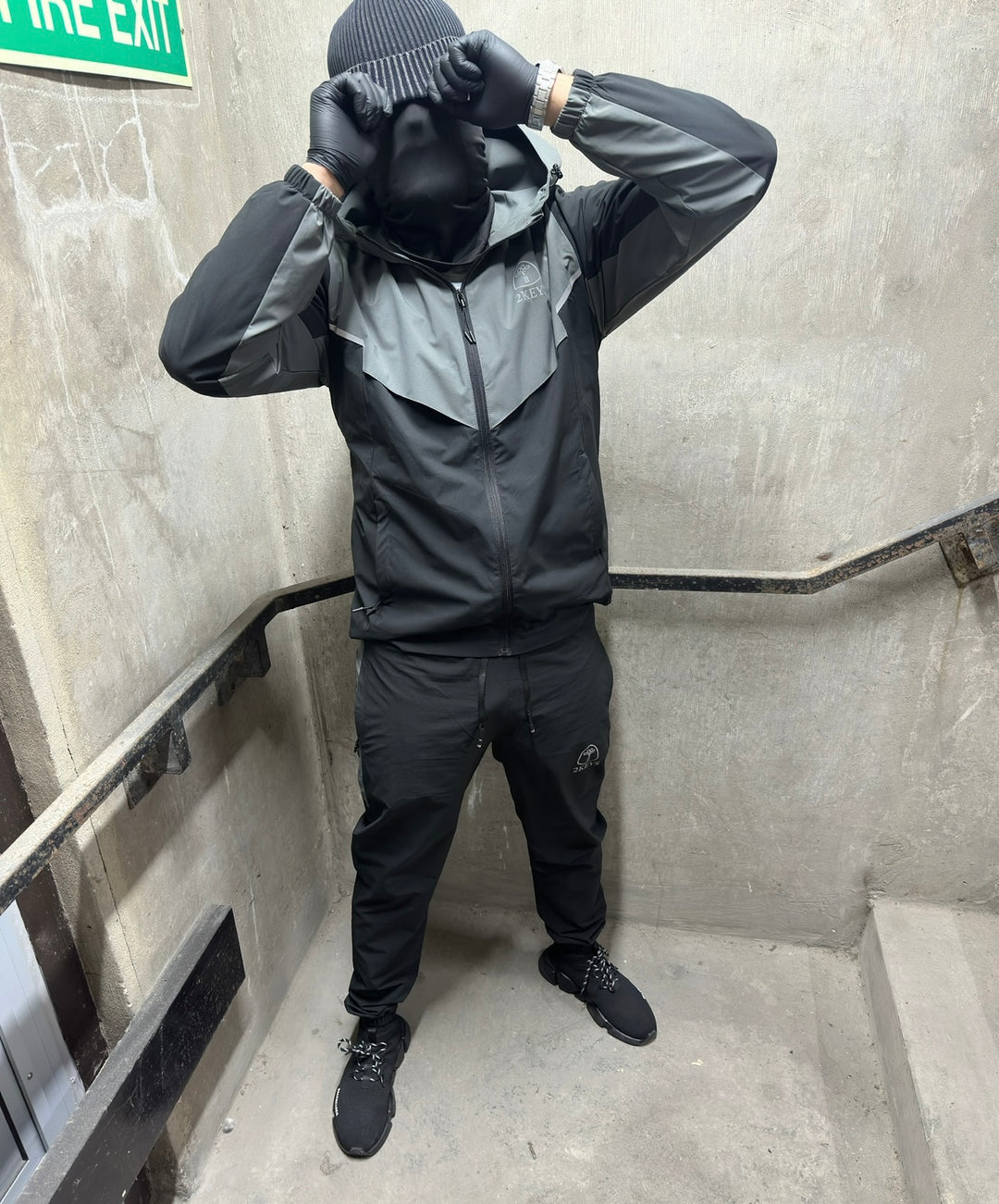 2keys Cement Grey Sport Set